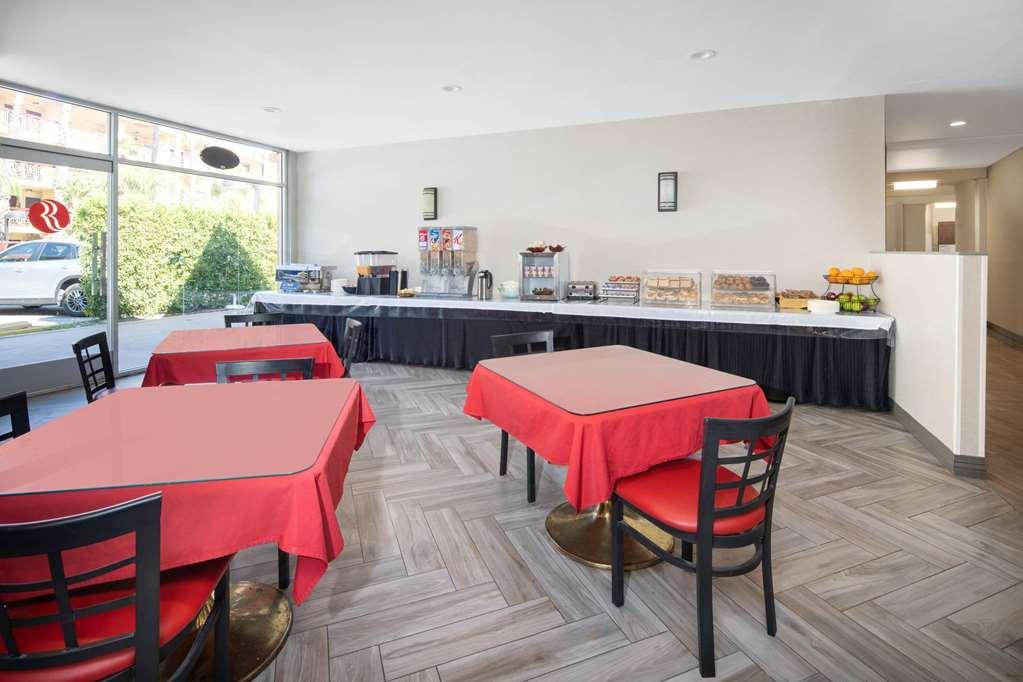 Ramada By Wyndham Burbank Airport Ξενοδοχείο Εξωτερικό φωτογραφία