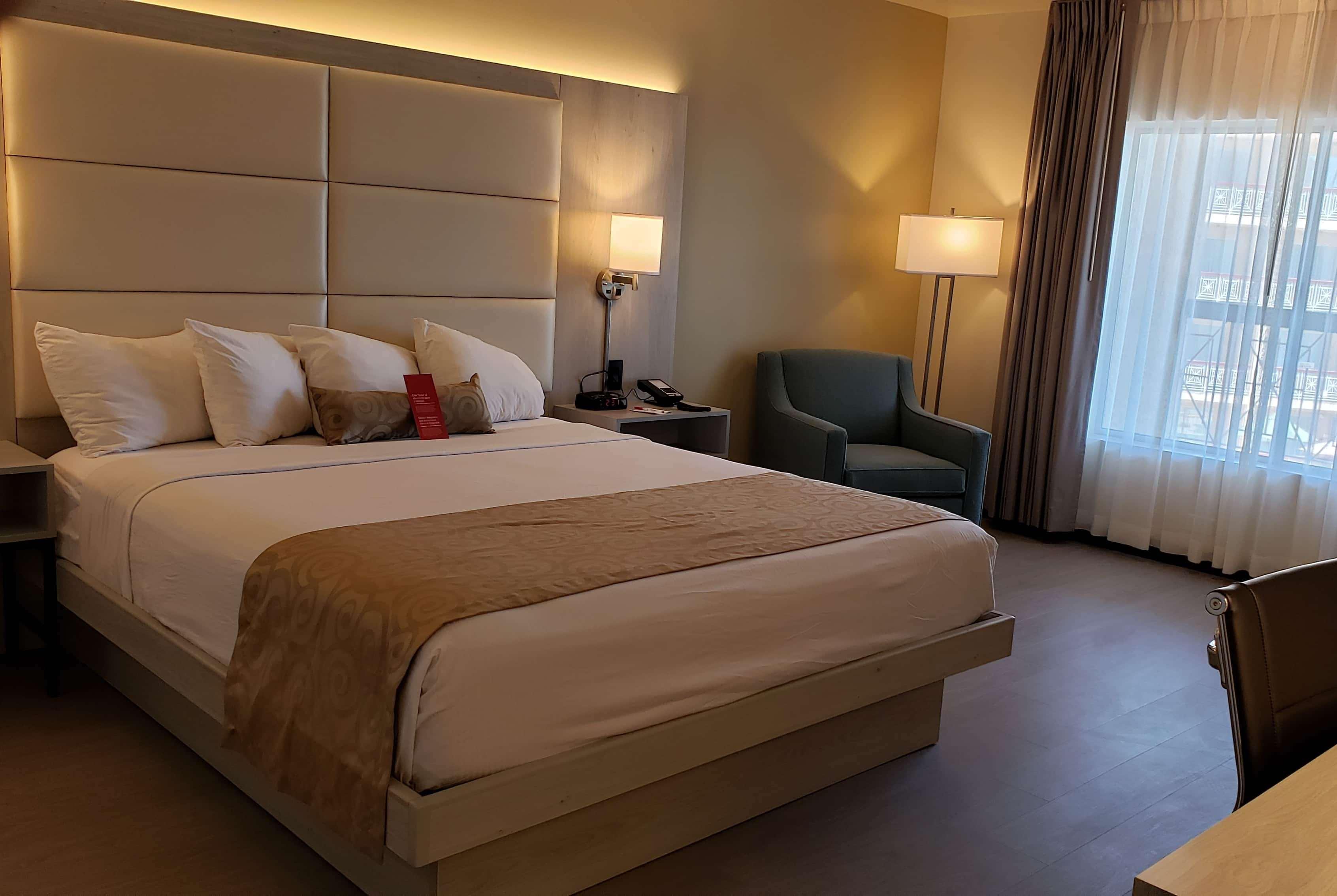 Ramada By Wyndham Burbank Airport Ξενοδοχείο Εξωτερικό φωτογραφία