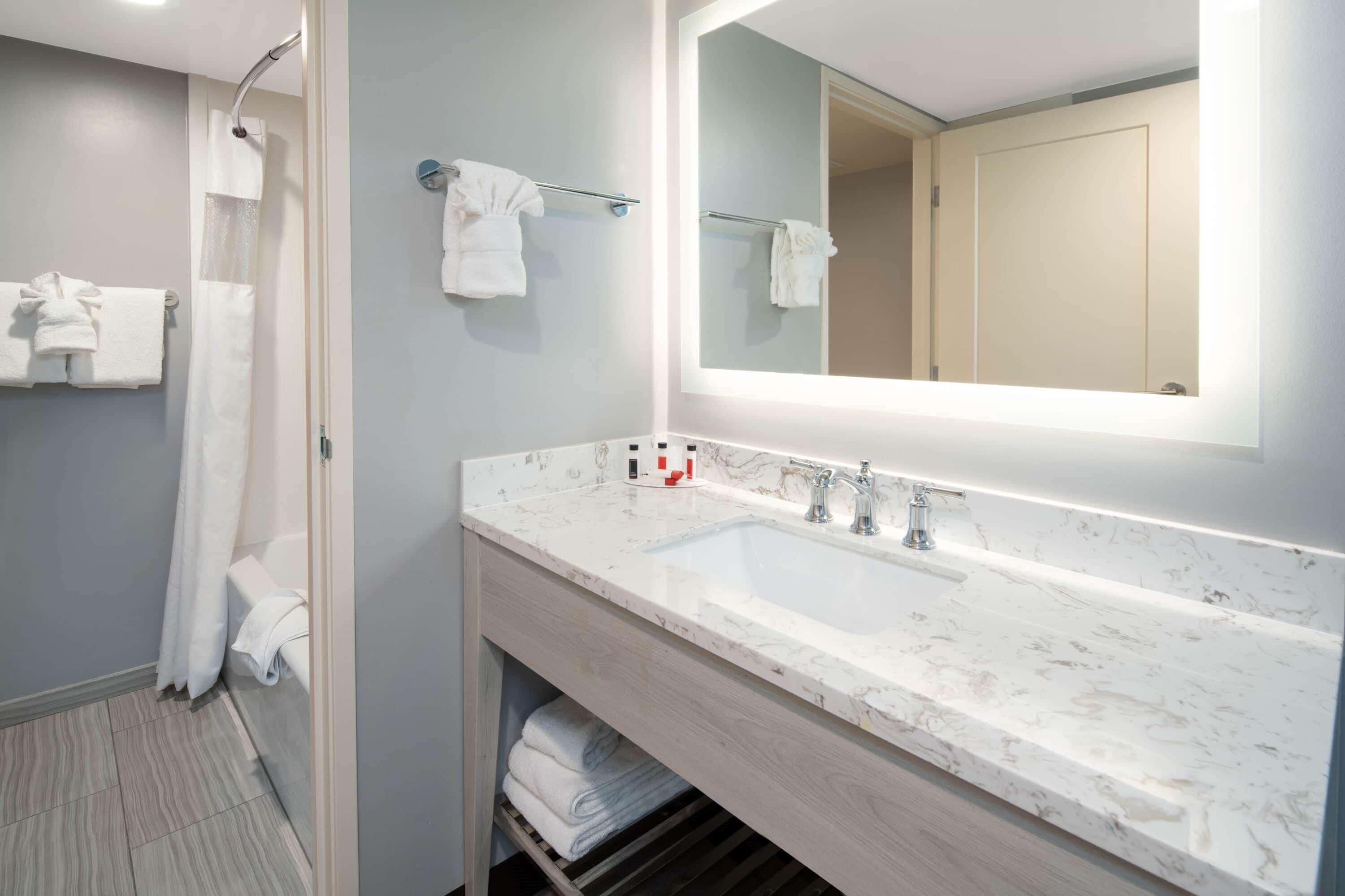 Ramada By Wyndham Burbank Airport Ξενοδοχείο Εξωτερικό φωτογραφία