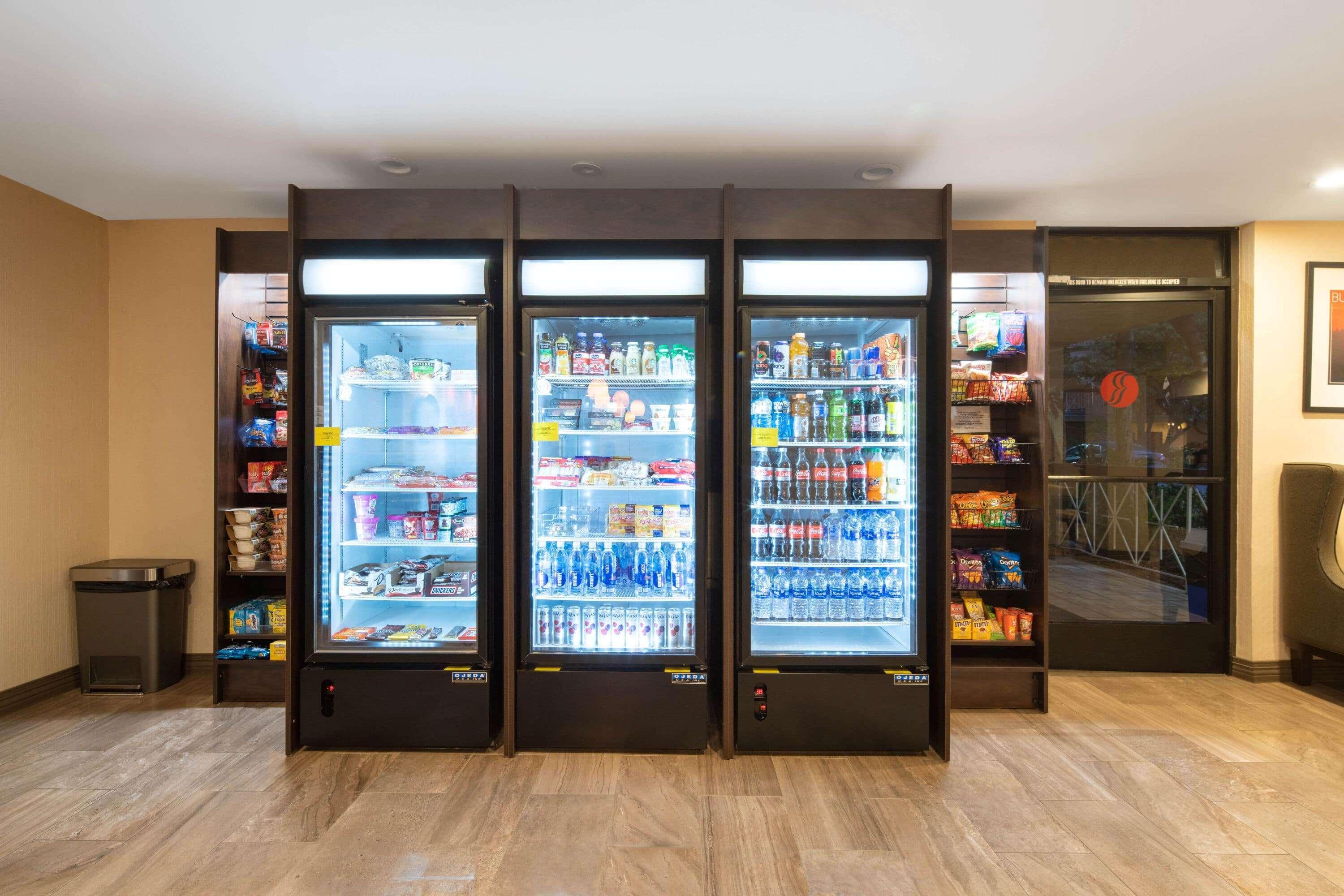 Ramada By Wyndham Burbank Airport Ξενοδοχείο Εξωτερικό φωτογραφία