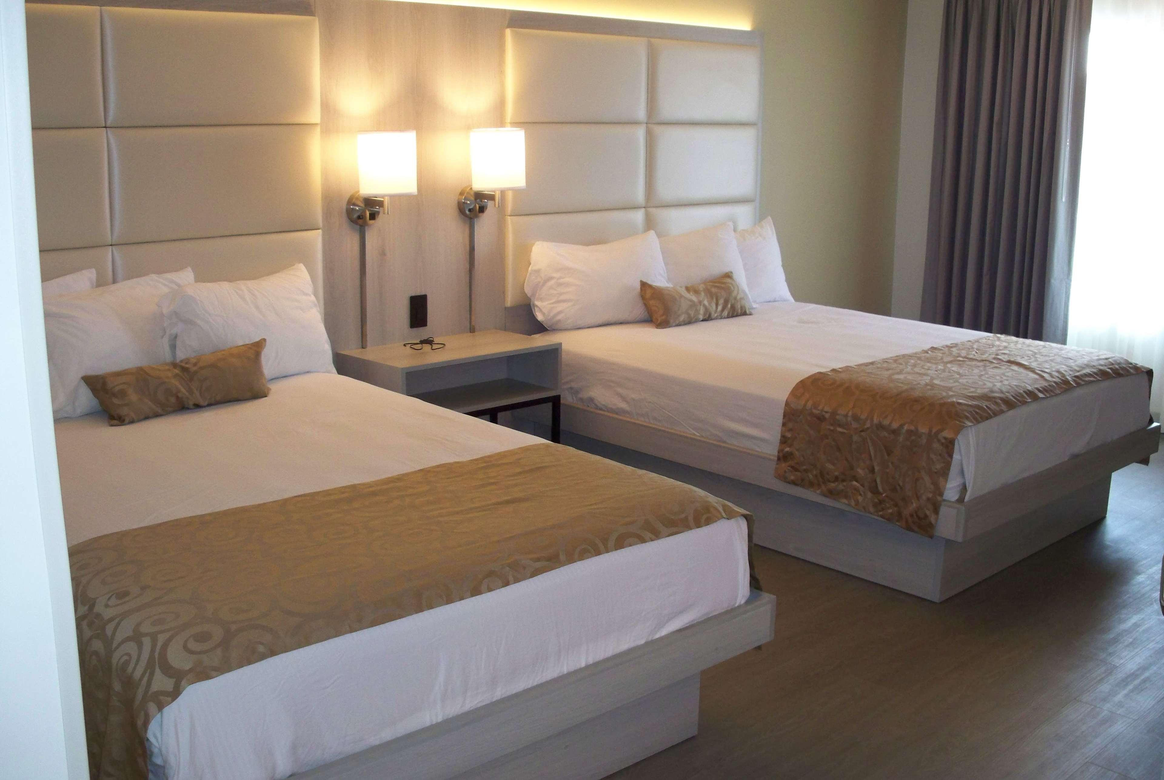 Ramada By Wyndham Burbank Airport Ξενοδοχείο Εξωτερικό φωτογραφία