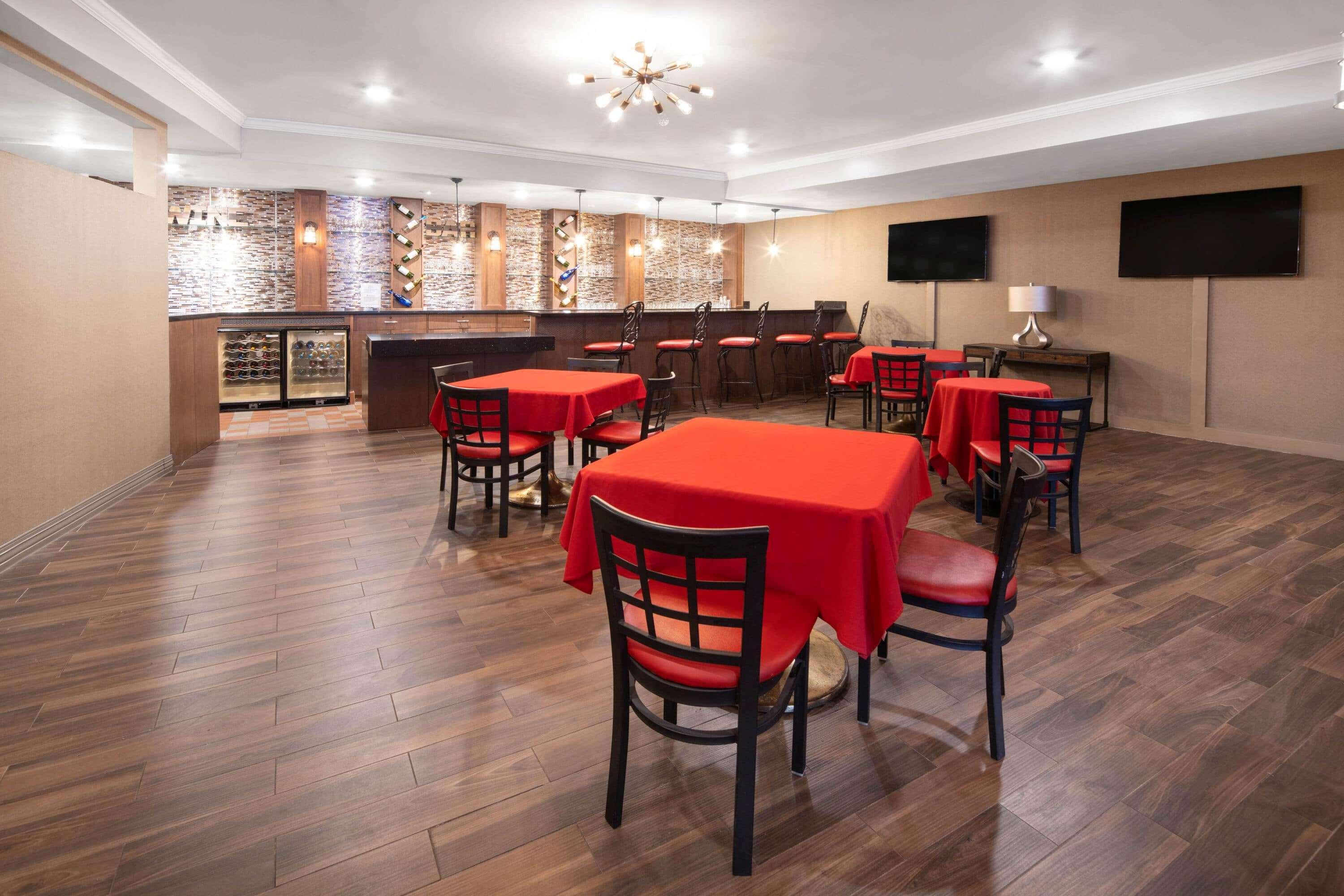 Ramada By Wyndham Burbank Airport Ξενοδοχείο Εξωτερικό φωτογραφία
