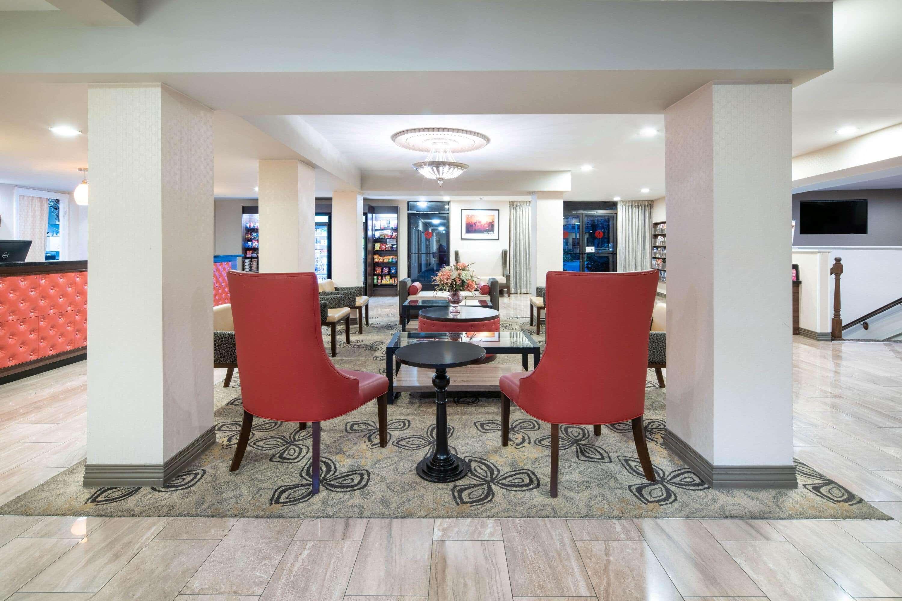 Ramada By Wyndham Burbank Airport Ξενοδοχείο Εξωτερικό φωτογραφία
